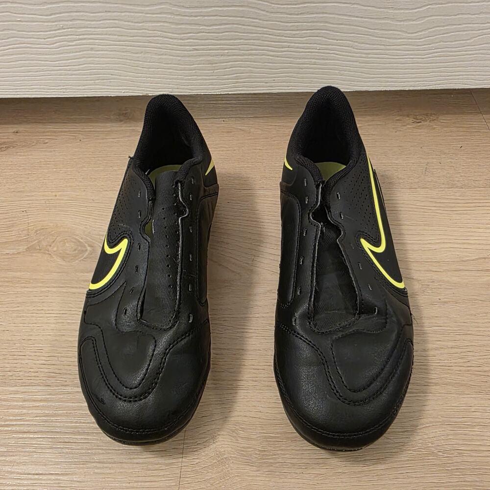 Nike Boys Black Green Tiempo Legend 9 Sports Outdoor Soccer Cleats Size 4.5 - Picture 3 of 7